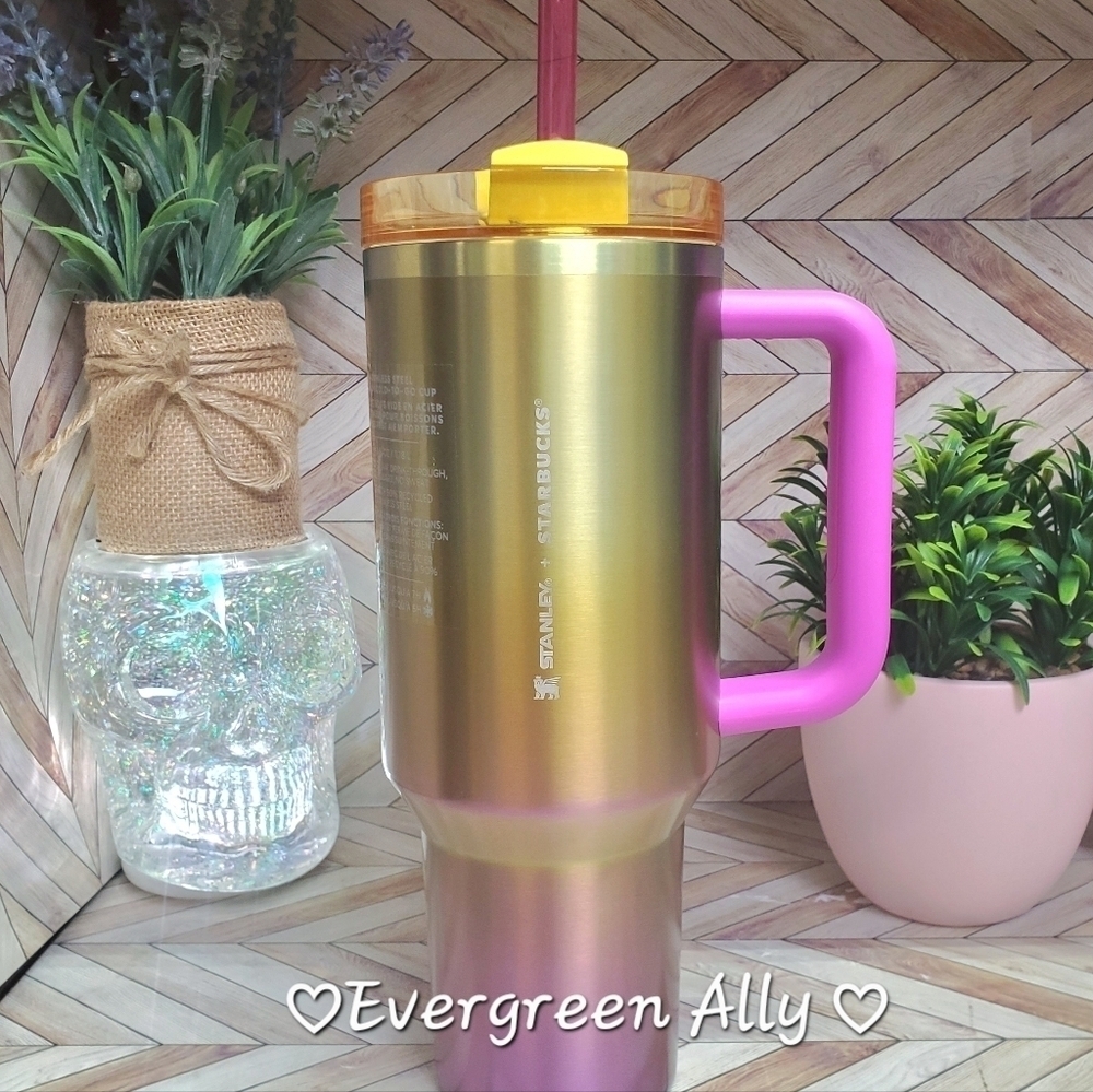 Starbucks Stanley 2024 PVD Metallic Gold Quencher 40oz